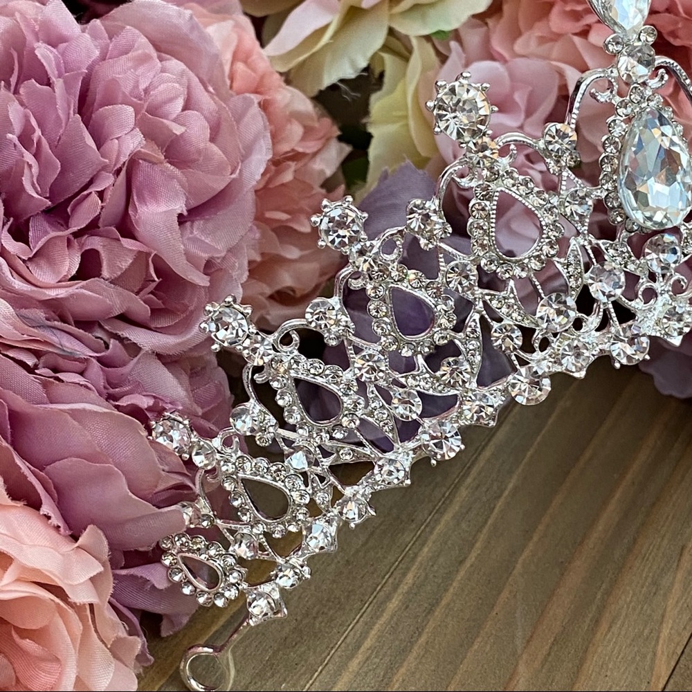 Stunning Crystal Rhinestone Bridal Tiara Crown - Picture 12 of 15